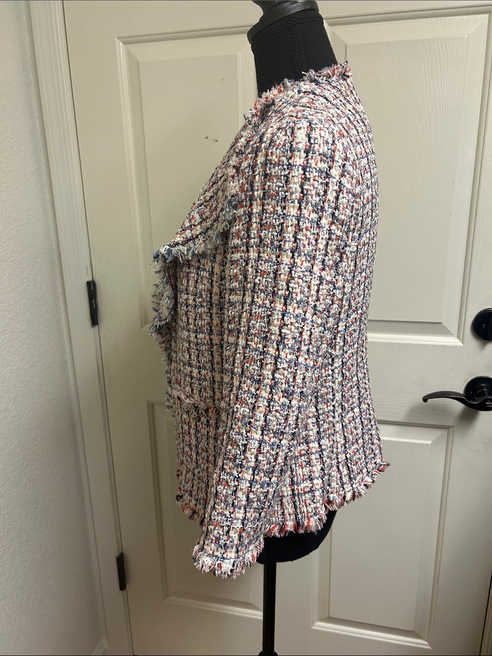 Anne Klein Tweed Frayed-Edge Jacket in Multi-Color, Size 10 - Picture 6 of 10